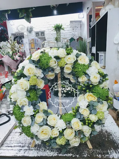 Kwiaciarnia Róża Prowansja Martyna Kluczek-Wrzosek